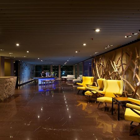 Gtower Hotel كوالالمبور المظهر الخارجي الصورة The lounge at the airport