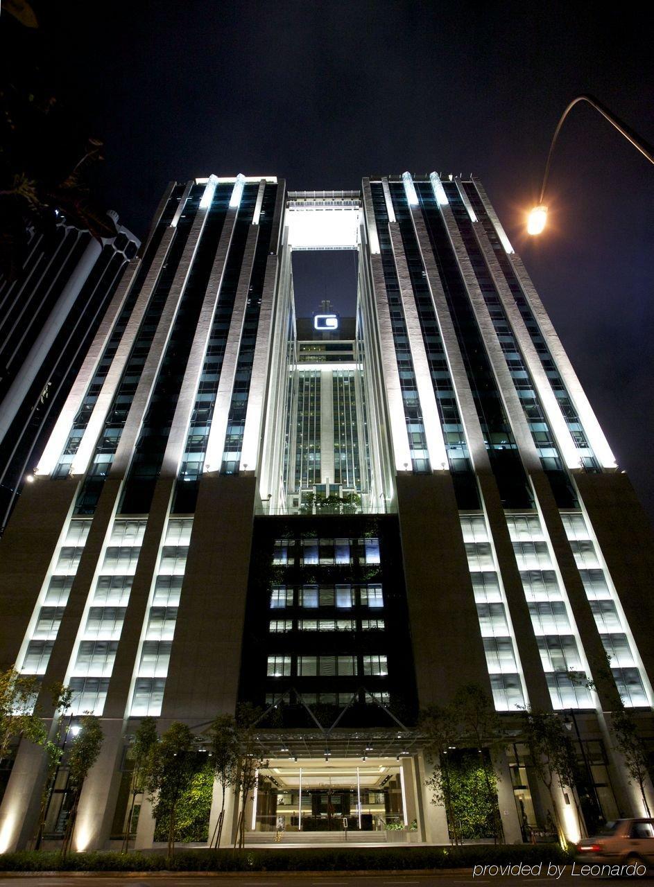 Gtower Hotel كوالالمبور المظهر الخارجي الصورة The hotel at night