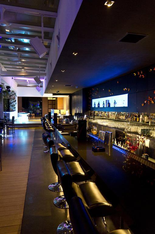 Gtower Hotel كوالالمبور المظهر الخارجي الصورة The bar at the 101 bar