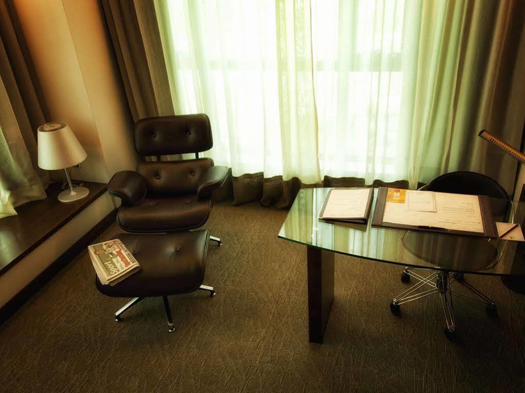 Gtower Hotel كوالالمبور المظهر الخارجي الصورة A typical hotel suite