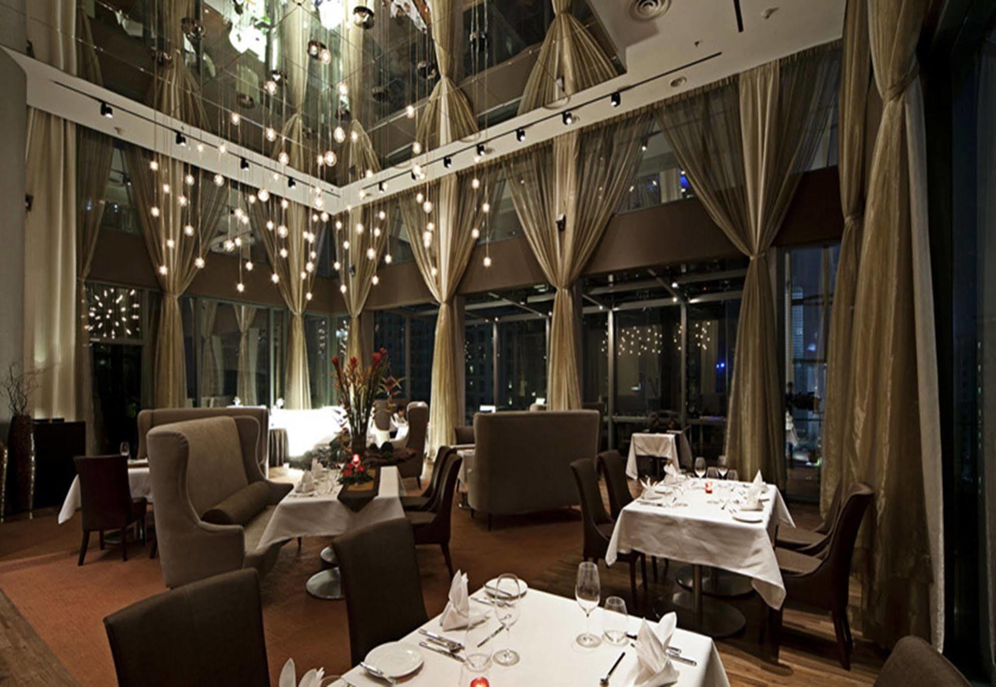 Gtower Hotel كوالالمبور المظهر الخارجي الصورة The interior of the restaurant