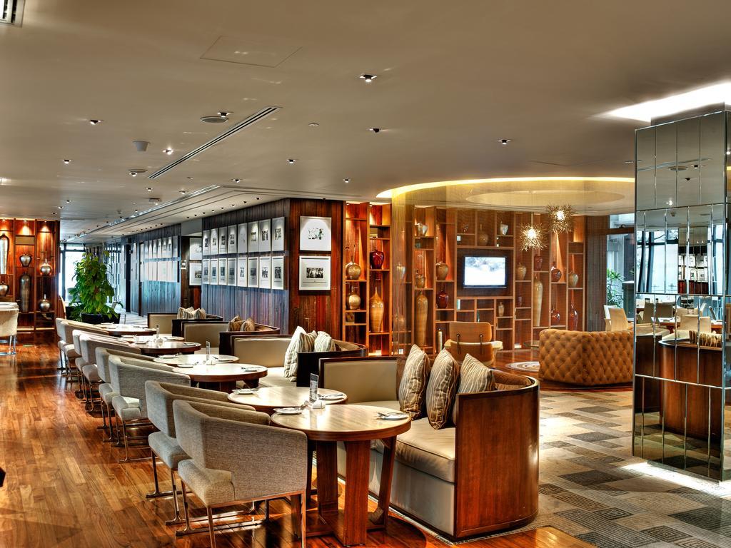 Gtower Hotel كوالالمبور المظهر الخارجي الصورة The Royal Orchid Lounge at Suvarnabhumi Airport